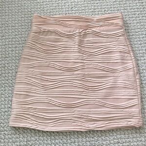 EUC Sparkle & Fade Blush Textured Skirt (Size XS)